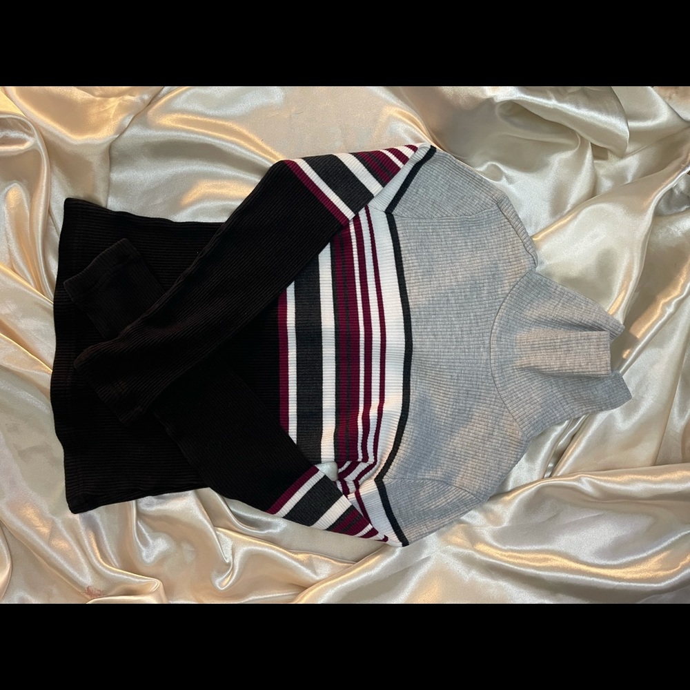 Cute Patterned Turtle Neck